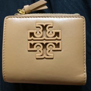 Tory Burch wallet